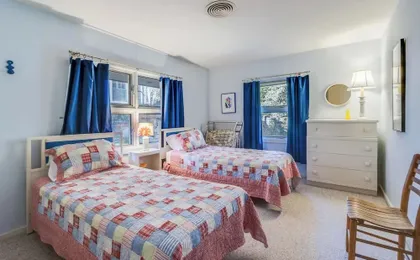 OAK Avenue 77