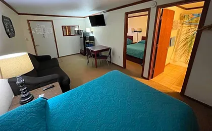 Highland Court Motel