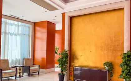 High-end Homestay (Shanghai Nanjingxi Road Branch)