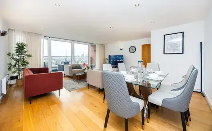 Waterside Bliss Executive Apartment