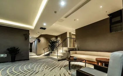 Qi'an River View Hotel