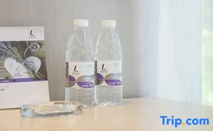 Lavande Hotels (Guangzhou Kecun Metro Station Pazhou Conference and Exhibition Center)