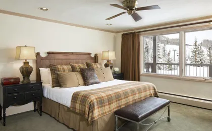 Manor Vail Lodge