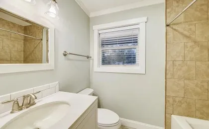 13 Sandpiper Street - 3 Br home by RedAwning