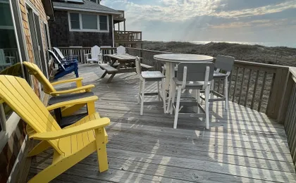 Hatteras Jack 3 Bedroom Cottage by RedAwning