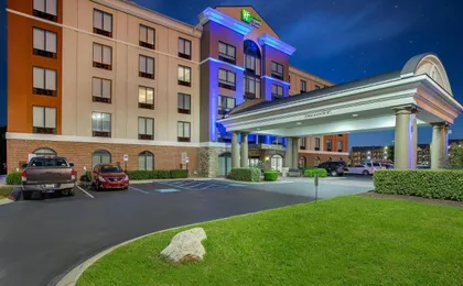Holiday Inn Express Lebanon