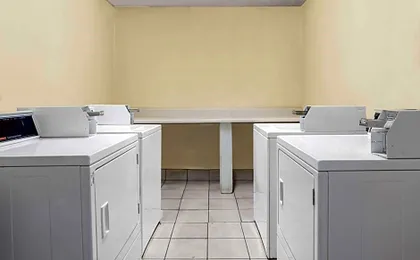 Days Inn by Wyndham Pensacola West