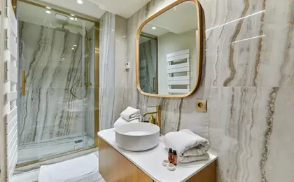 Superb New Apartement Le Marais Place des Vosges