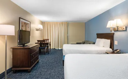 Coastal Palms Hotel
