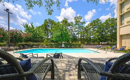 DoubleTree by Hilton Raleigh Midtown