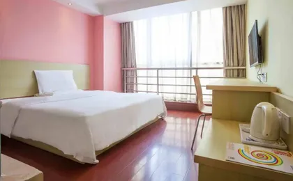 7 Days Inn Shenzhen Longgang Shuanglong Metro Station