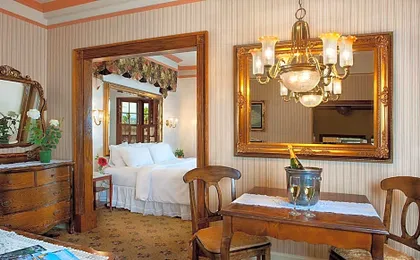 Doryman's Oceanfront Inn