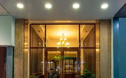 Avon Ruby Hotel