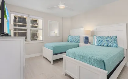 50 Shades Of White - Gullwing #805 - 6620 Estero Blvd 3 Bedroom Condo by RedAwning