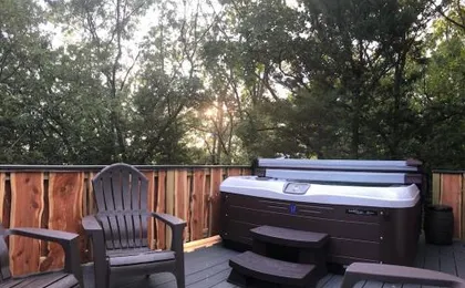 The Cottage Treehouses