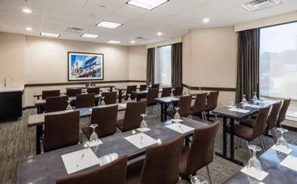 Holiday Inn Greensboro Coliseum