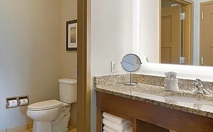 ClubHouse Hotel and Suites