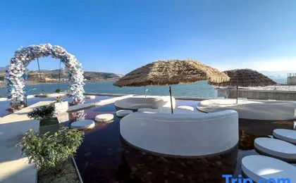 Dali Biyue Sea View Hotel（Airport store）