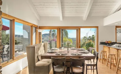 Two Estates w/ Pools, Hot Tubs, Game Rooms, Valley Views & Tennis Court Near Beaches & Wineries
