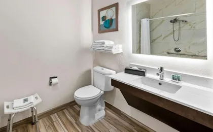 Best Western Worlds of Fun Inn & Suites