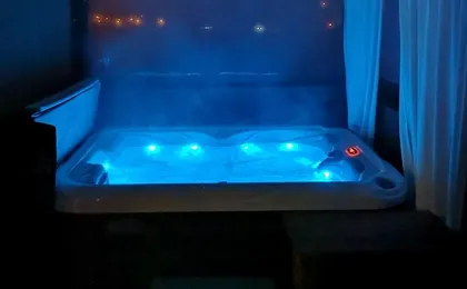 Viksa with Hot Tub