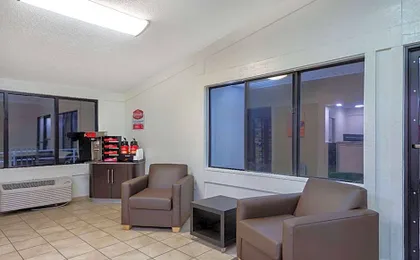 Travelodge by Wyndham Essington / Philadelphia Airport