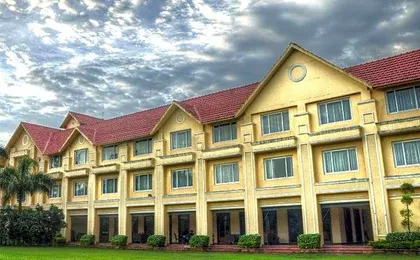 Country Roads Resort