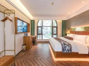 James Joyce Coffetel Beijing Chaoyang High-Speed Railway Station Qingnian Road Subway Station