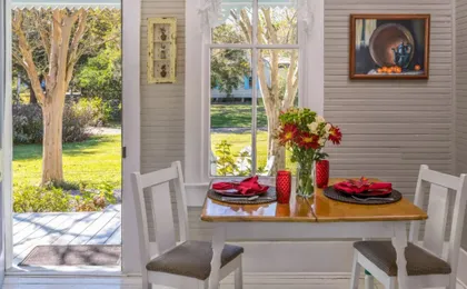 Maison D'Memoire Bed & Breakfast Cottages