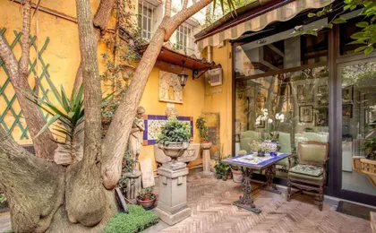 Navona Gallery Garden Suites
