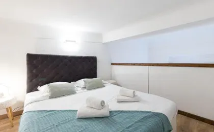 Duplex in Rue de la Préfecture Old Town 2 Bdrs