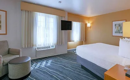 Ramada by Wyndham Costa Mesa/Newport Beach