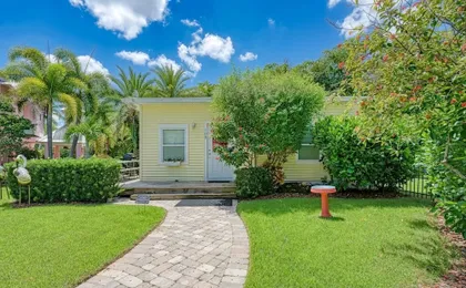 AMI Lighthouse Cottage-one Minute Walk To The Beach-keyless Locks