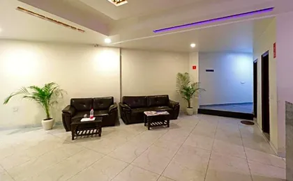 Hotel Park Suites At Airport