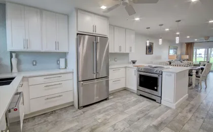 116 El Matador 2 Bedroom Condo by RedAwning