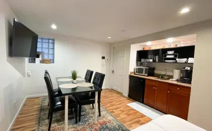 Wrigley Garden Unit
