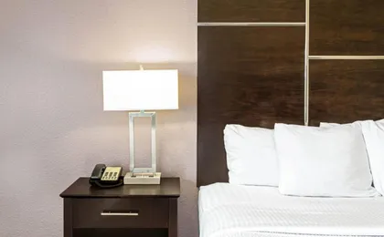 La Quinta Inn & Suites by Wyndham Denver Gateway Park