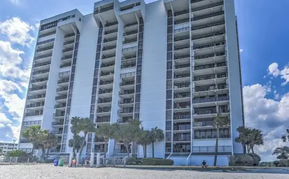 Chic Myrtle Beach Seaside Escape w/ Pool Access!