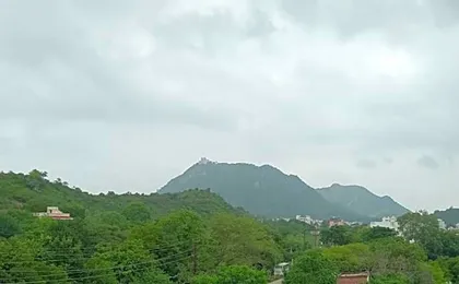 Goroomgo Agnija Udaipur