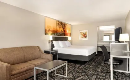 Days Inn by Wyndham San Antonio Near Fiesta Park