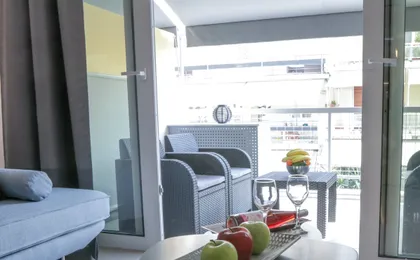 V36 Suites