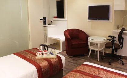 OYO Premium Naraina 2