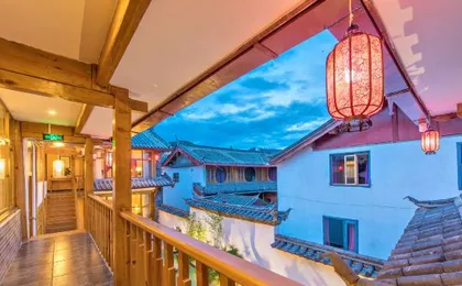 Tea-fragrant wooden hostel