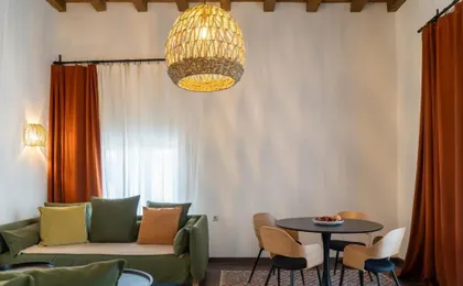 Quattro domus 4-historical townhouse