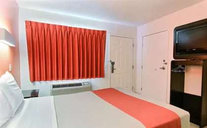 Motel 6 Corpus Christi East - North Padre