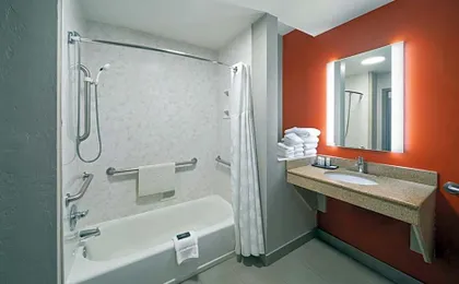 La Quinta Inn & Suites by Wyndham Oklahoma City - Moore