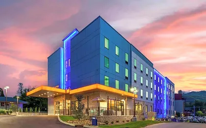 Comfort Suites Gatlinburg Downtown-Convention Center