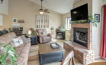 Walk to Golf & Trails! 'aspen House' in Flagstaff