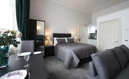 Grosvenor Suites