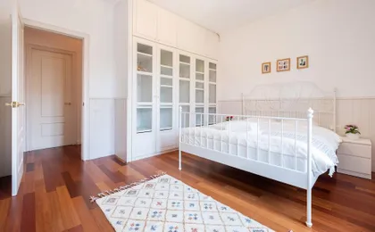 Stunning 4br Apart in Sagrada Familia